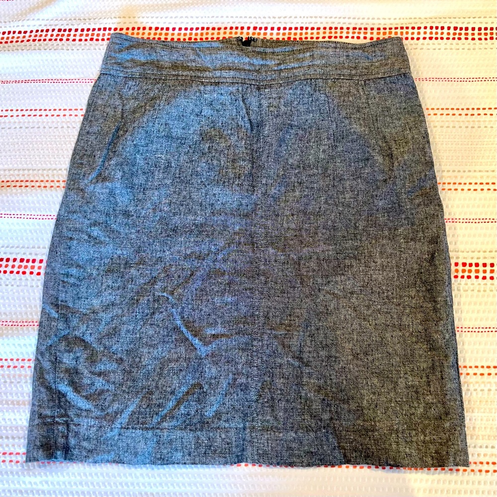 ✨✨‼️LAST CHANCE! (To be donated)‼️✨ Banana Republic Gray Pencil Skirt